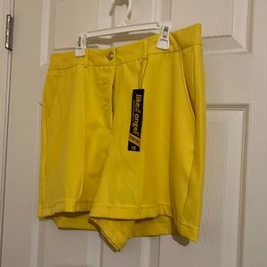 Pretty yellow dress shorts